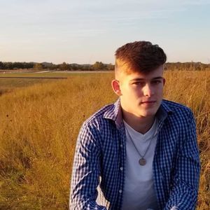 Meet your Posher, Aaron